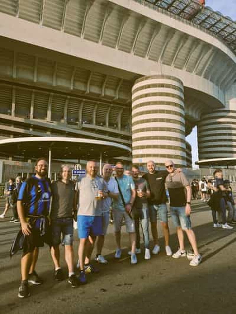Milan : Assistez à un match de football à Milan avec les habitants de la ville