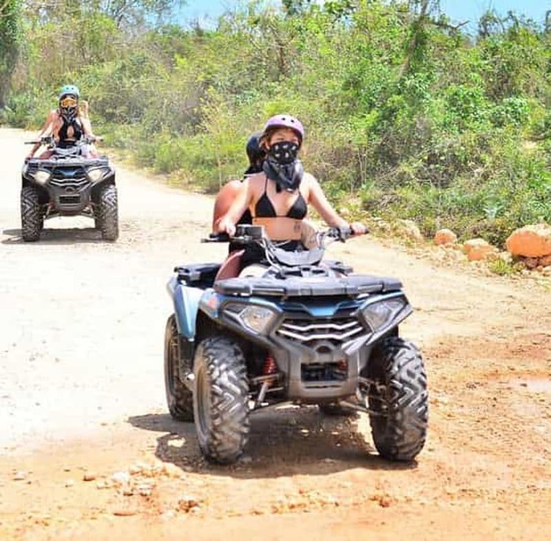 Expérience tout-terrain en quad à Punta Cana