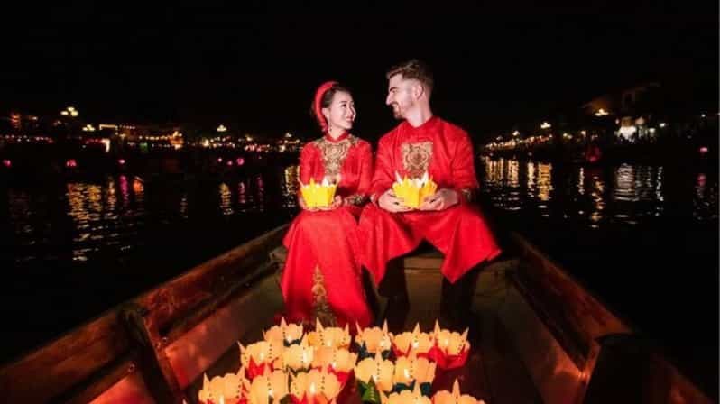 Billet Hoi An : Croisière nocturne sur la rivière Hoai avec lâcher de lanternes