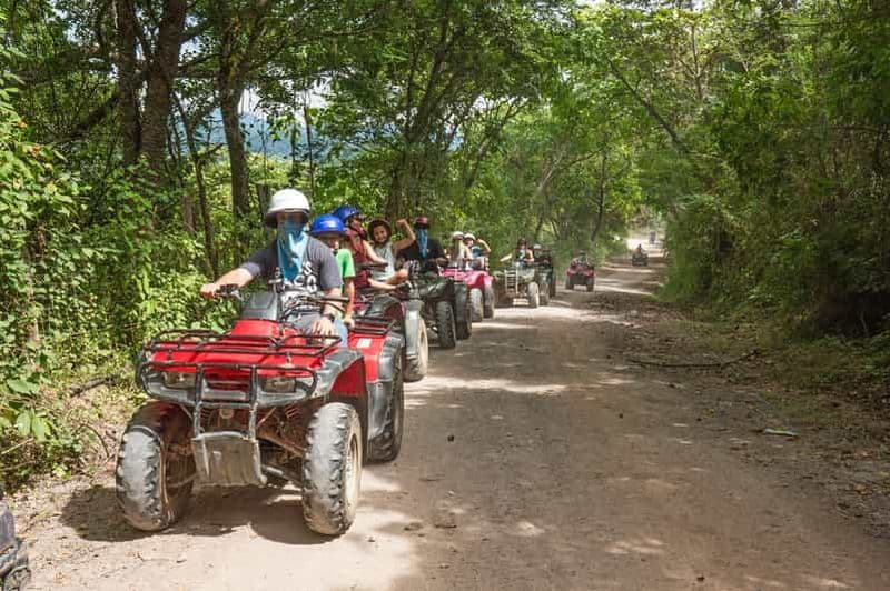 Puerto Vallarta : Randonnée à cheval avec option quad et tyrolienne