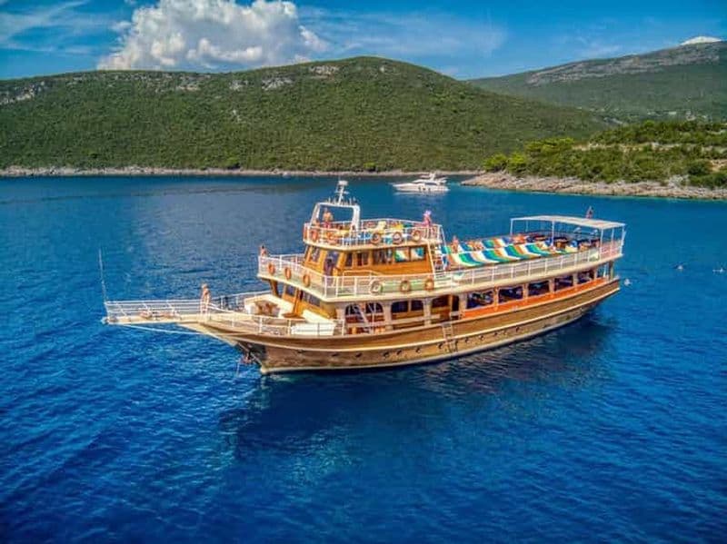 Billet Tivat/Kotor : Croisière guidée d'une journée dans la baie de Boka avec arrêt baignade