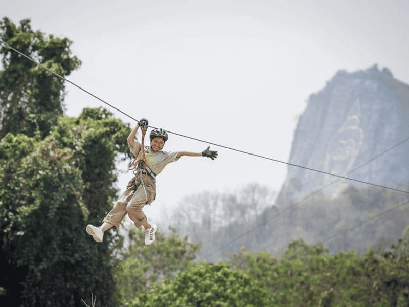 Billet Pattaya : Aventure en tyrolienne avec 25 plates-formes et option pour les enfants