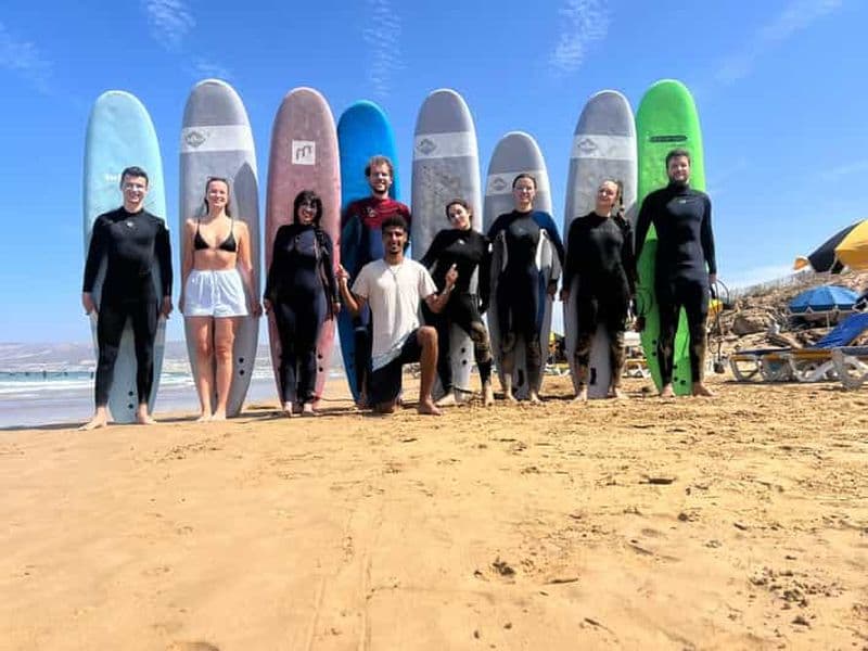 Taghazout : leçon de surf d'une demi-journée avec déjeuner et transfert