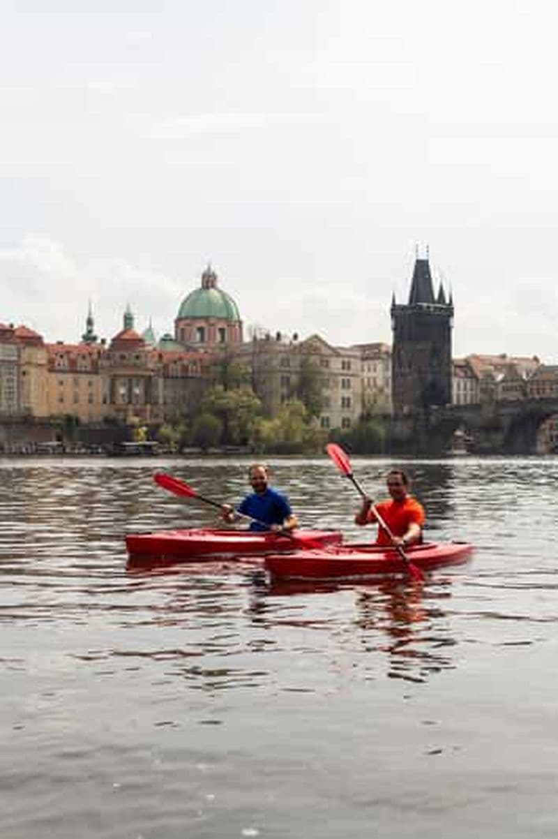 Prague : visite guidée en kayak sur la Vltava