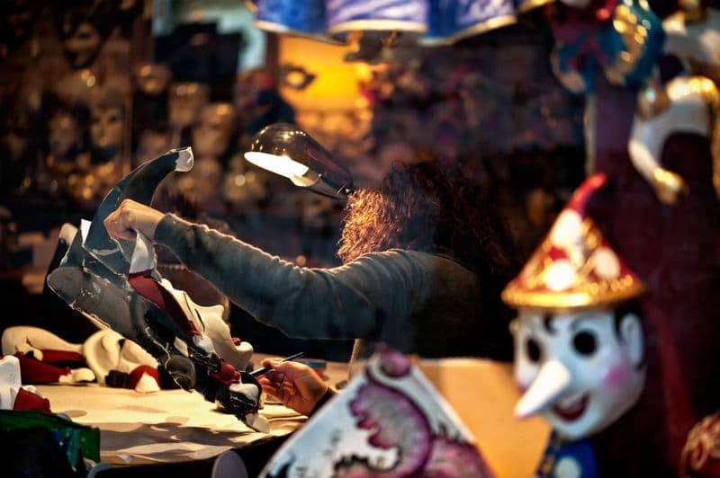 Atelier de fabrication de masques à Venise