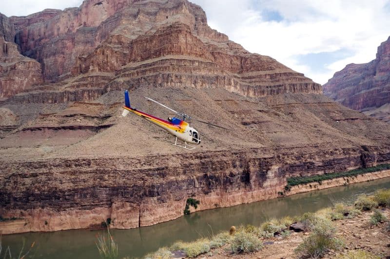 Survol en hélicoptère du Grand Canyon