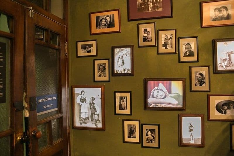 Visite guidée de l'usine de Schindler et du camp de concentration de Plaszow à Cracovie