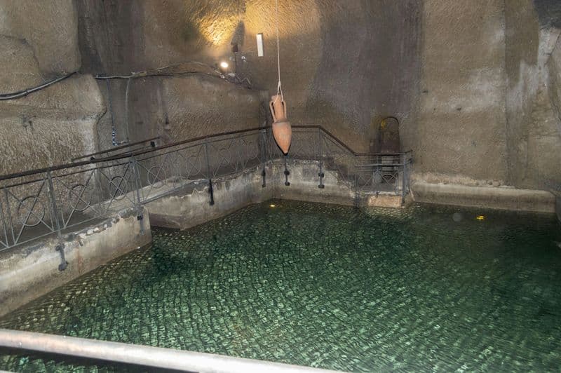 Visite des souterrains de Naples