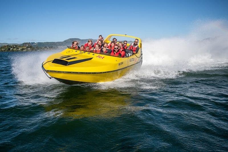 Billet Balade en bateau rapide sur le lac de Rotorua