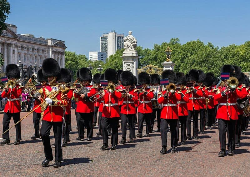 Visite de Londres avec la cérémonie de la relève de la garde au Palais de Buckingham