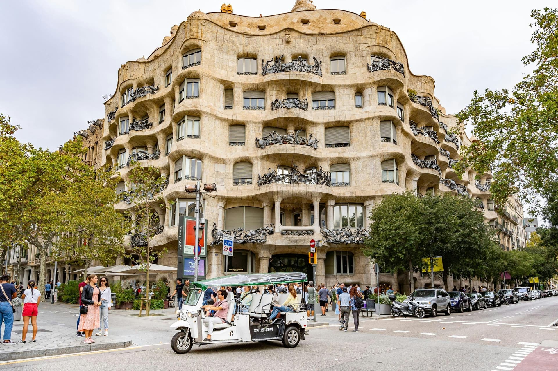 Balade privée de 2 heures en tuktuk à Barcelone