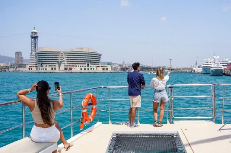 Balade en catamaran à Barcelone