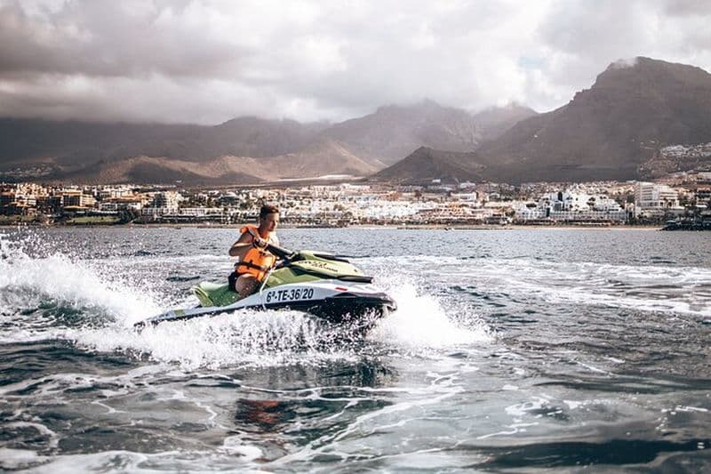 Billet Excursion privée en jet-ski à Tenerife avec prise en charge à l'hôtel