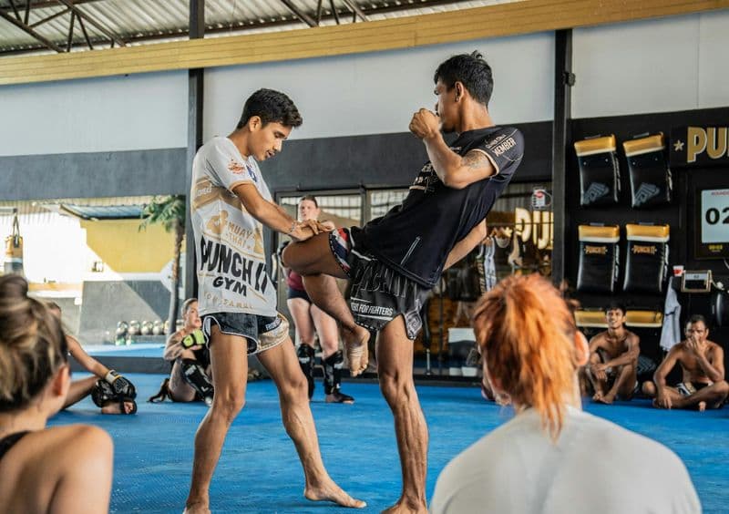 Cours collectifs d'introduction à la boxe thaïlandaise Muay Thai à Koh Samui pour débutants