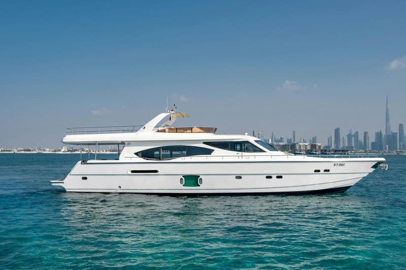 Billet Luxury 85-foot yacht rental in Dubai for all occasions