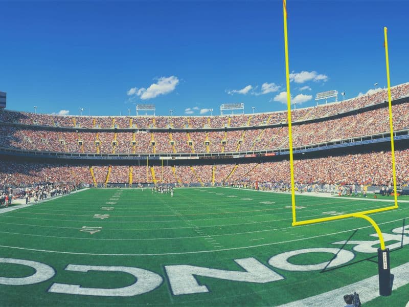 Billet pour le match de football des Denver Broncos au Mile High Stadium