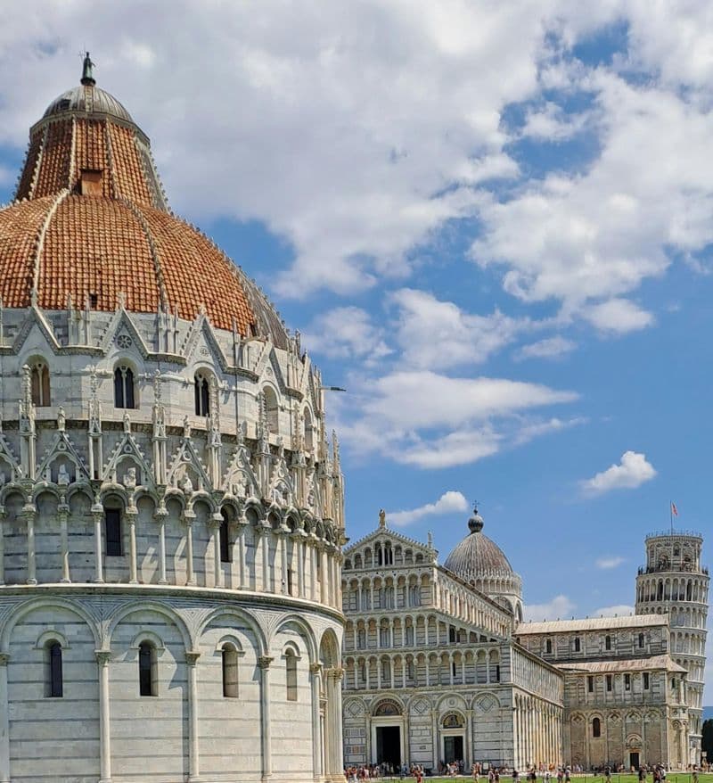 Visite complète du Champ des Miracles avec escalade de la tour penchée