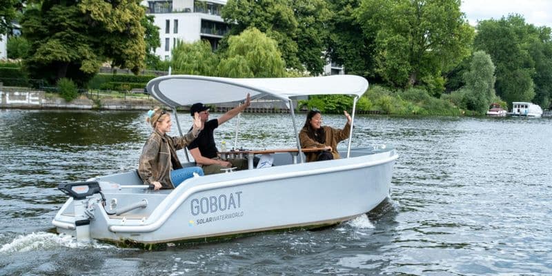 Location de bateau d'une heure pour une expérience touristique à Berlin