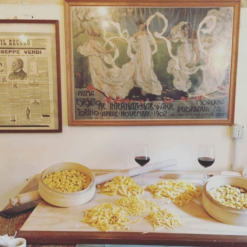 Cours de cuisine bolognaise dans une épicerie unique