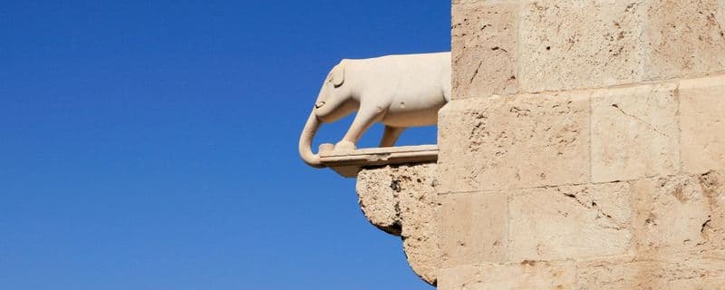 Visite à pied du Castello