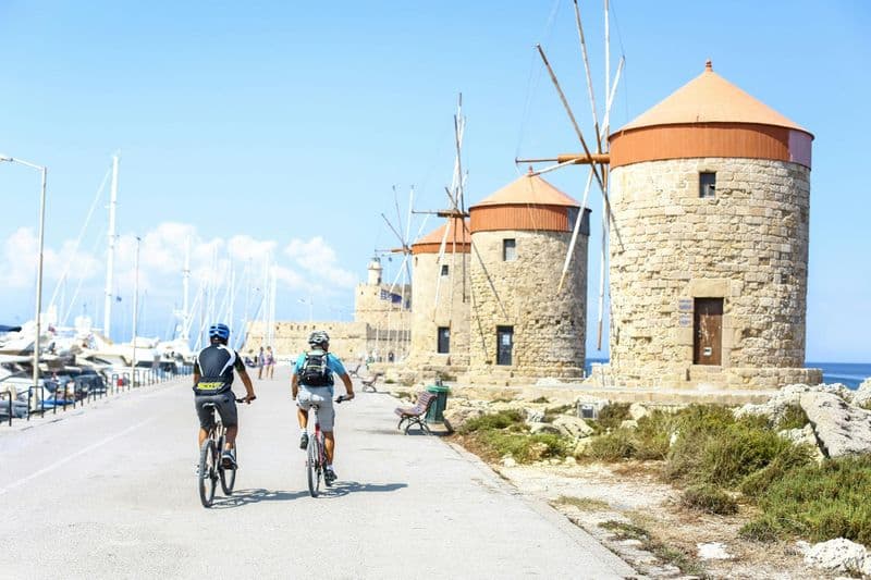 Half-Day Easy Cycling Tour of Rhodes Town with Guide