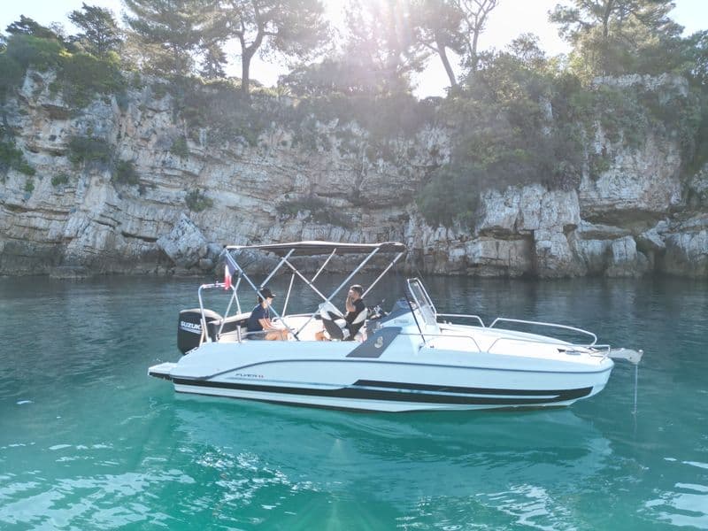 Location de bateau - Bénéteau Flyer 6.6 SUNdeck (Motorboat)