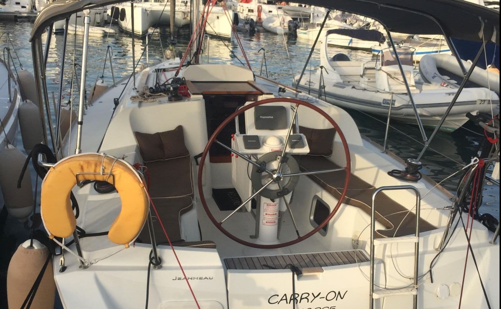 Jeanneau Sun Odyssey 33i (Sailboat)