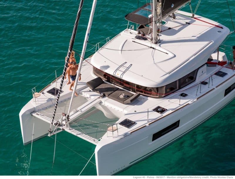 Lagoon 40 (Multihull)