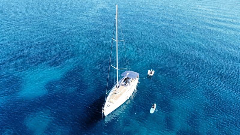 Location de bateau - Jeanneau Sun Odyssey 494 (Sailboat)