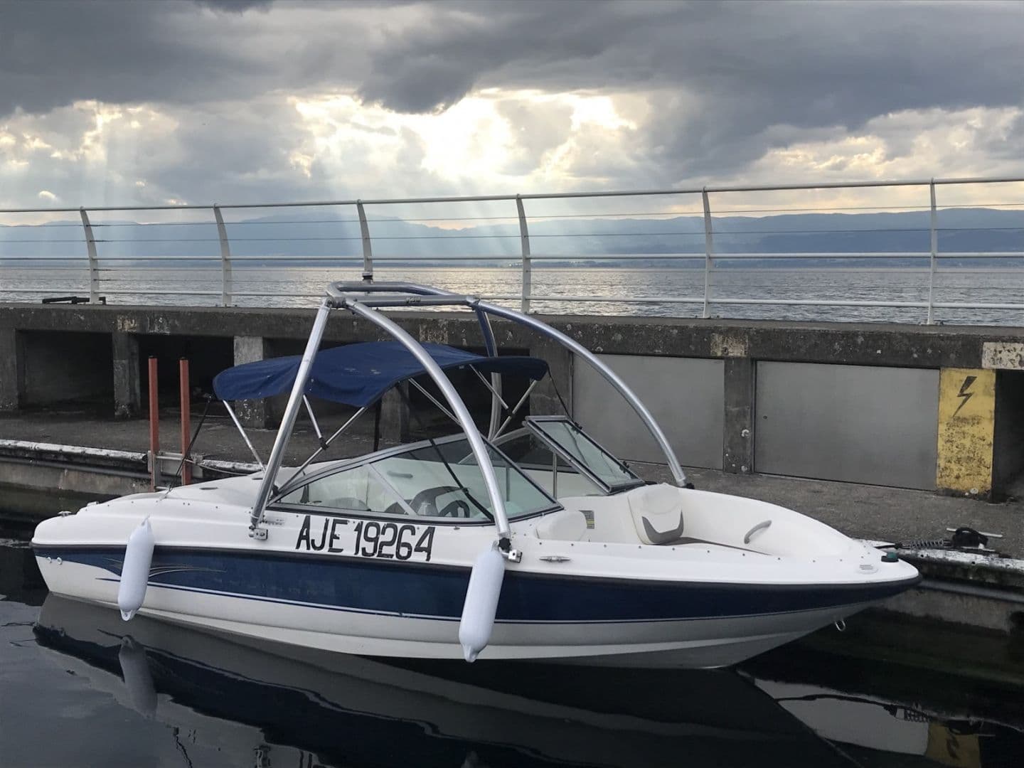 Bayliner 175 GT (Motorboat)