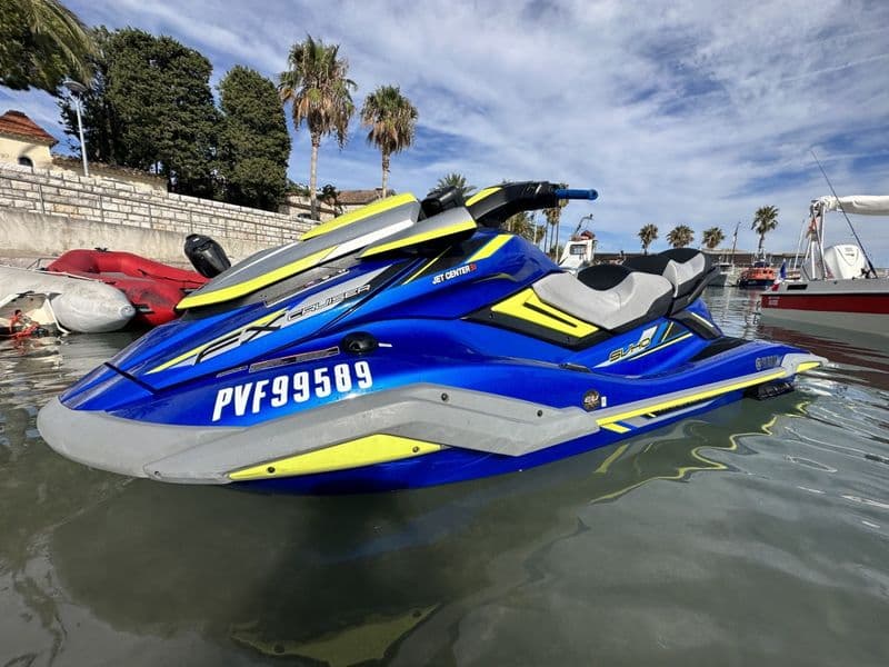 Yamaha FX HO (Jetski)