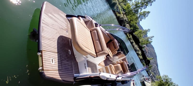 Four Winns 9 M version luxe (Motorboat)