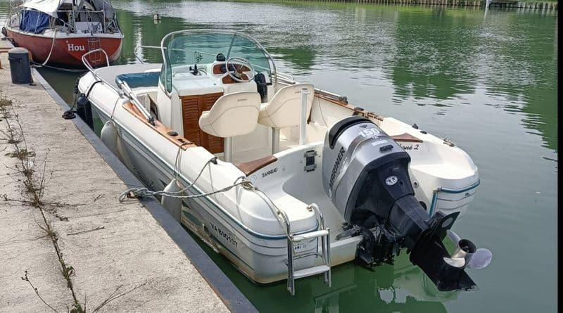 Jeanneau Cap Camarat 625 (Motorboat)