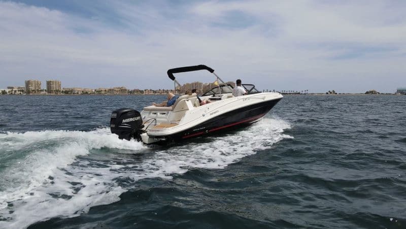 Bayliner VR6 OB (Motorboat)