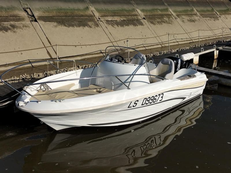 Bénéteau Flyer 550 Open (Motorboat)