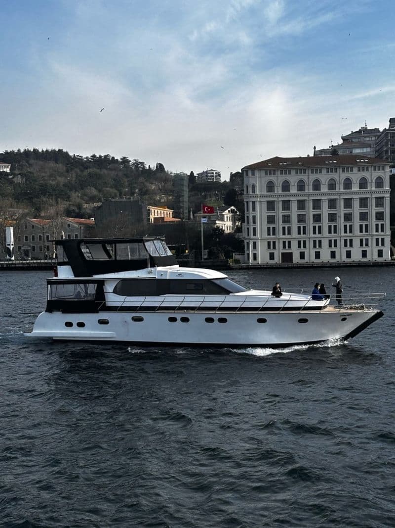 Location de bateau - costome made (Barge)