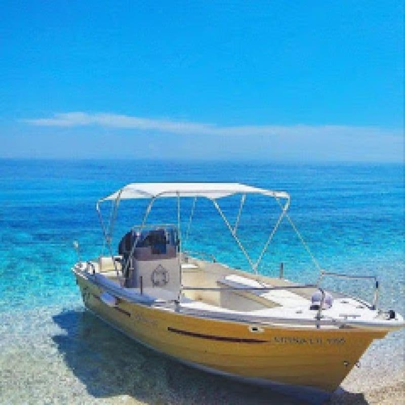 Man 4.85 Golden (Motorboat)