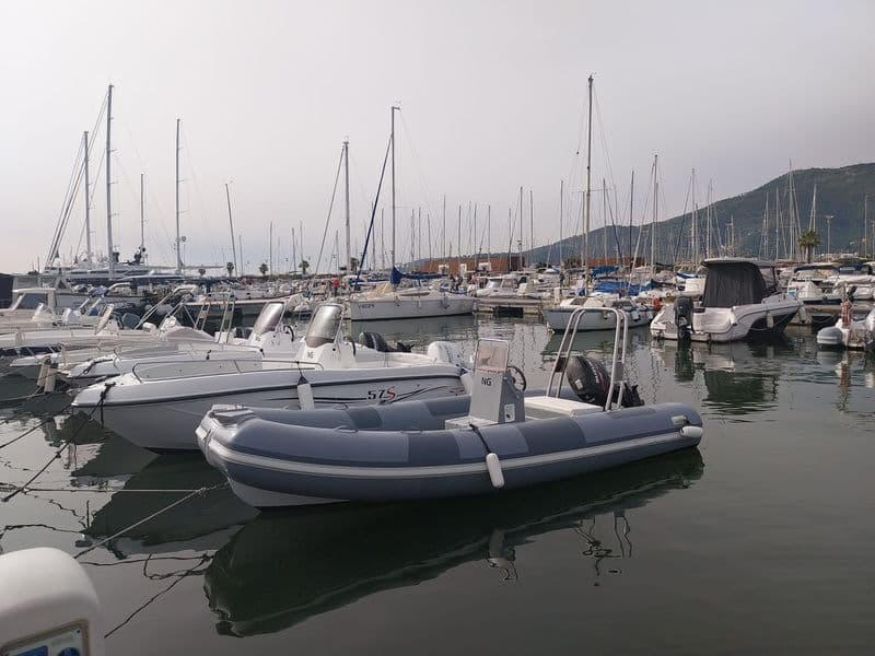 Billet Location de bateau - Bwa 550 (Semi-rigid)