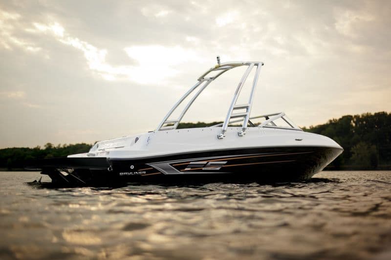 Bayliner 175 BR (Motorboat)