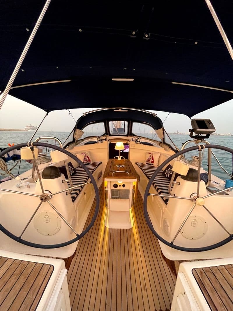 Bavaria 42 Cruiser (Sailboat)