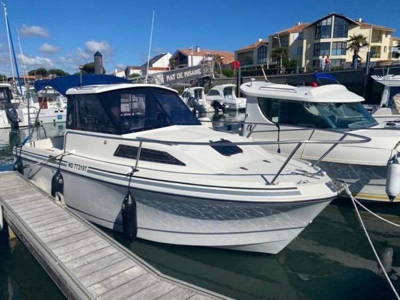 Billet Bénéteau Antares 640 (Motorboat)