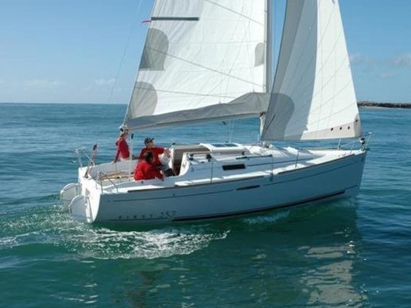 Bénéteau First 25.7 S (Sailboat)