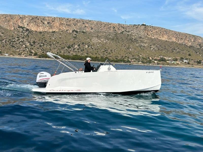 Location de bateau - Cattleya X6 (Motorboat)