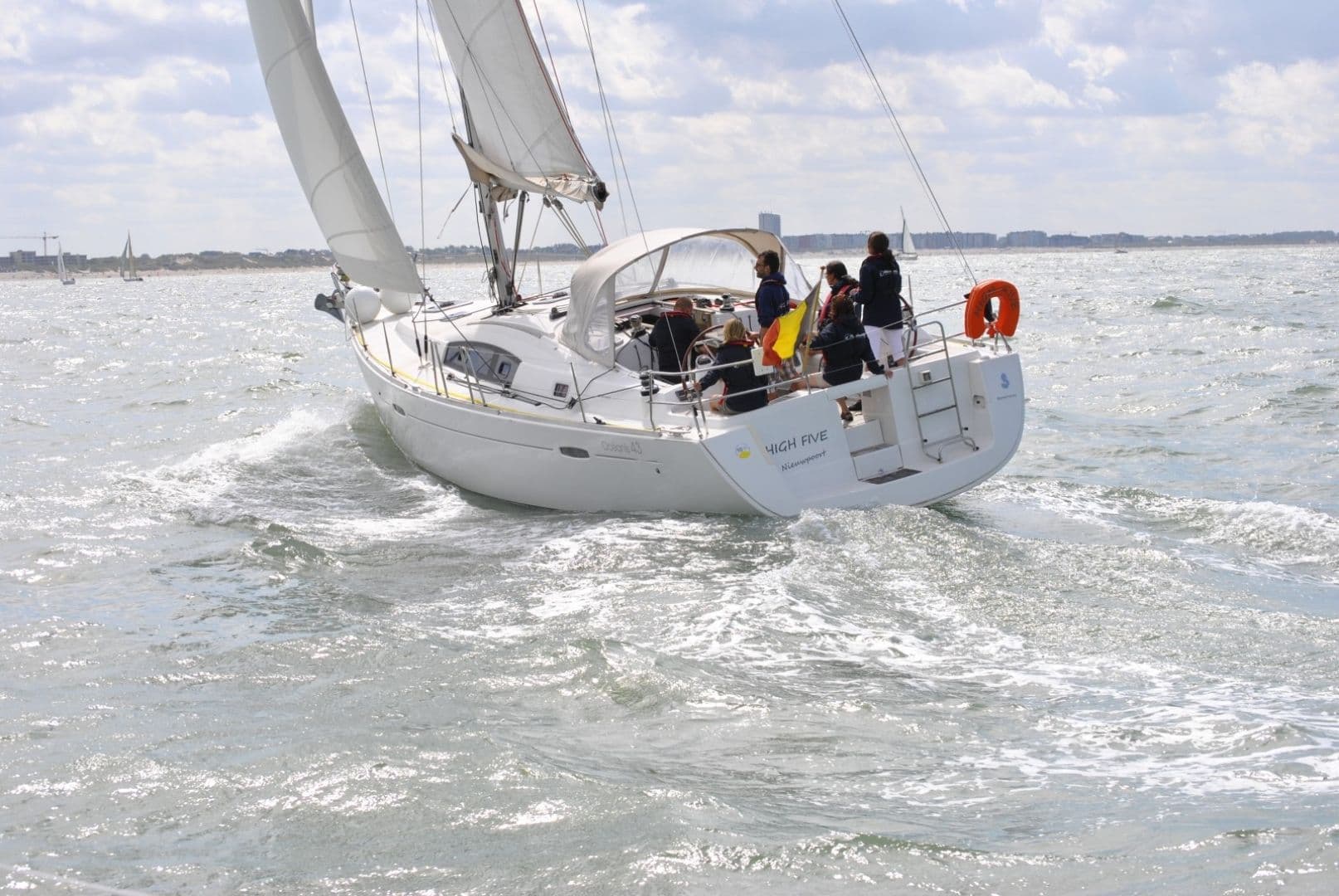 Bénéteau Oceanis 43 (Sailboat)