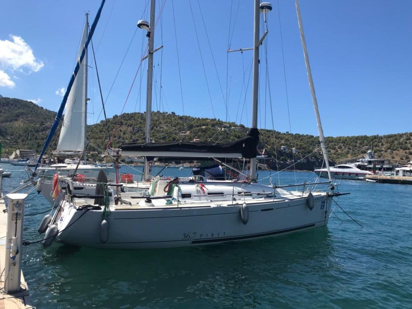 Bénéteau First 36.7 (Sailboat)