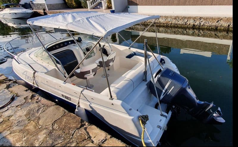 Location de bateau - Kelt Azura 570 Cabin (Motorboat)