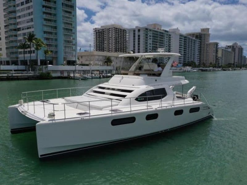 Leopard 47 Powercat (Motorboat)