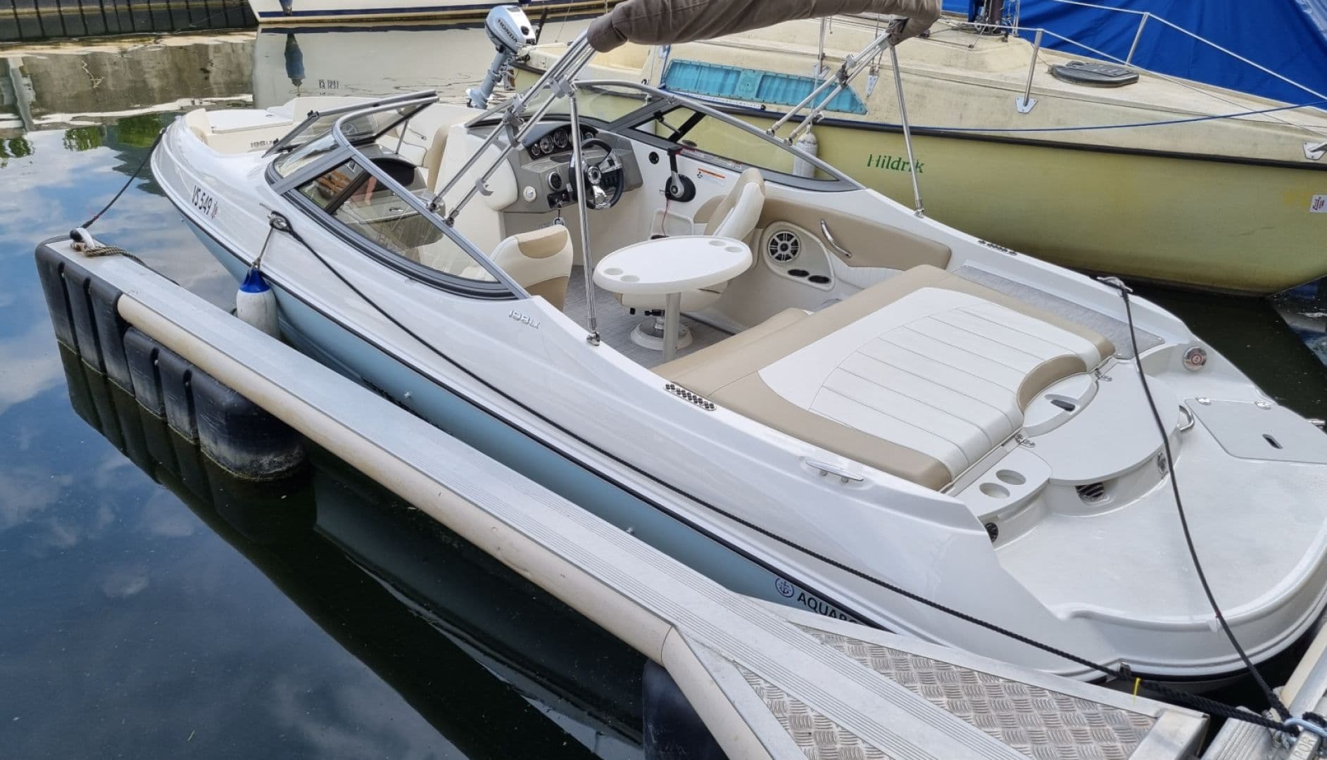 Stingray 198 LX (Motorboat)