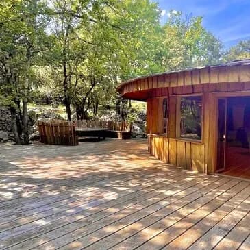 Nuit en Cabane familiale avec Spa près de Montpellier