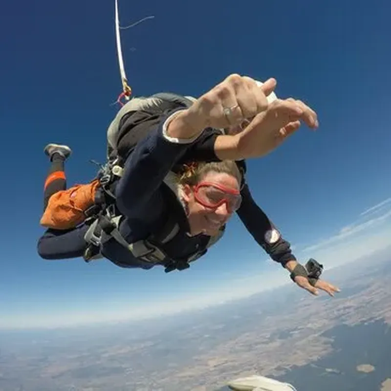 Saut en Parachute Tandem près de Villefranche-sur-Saône